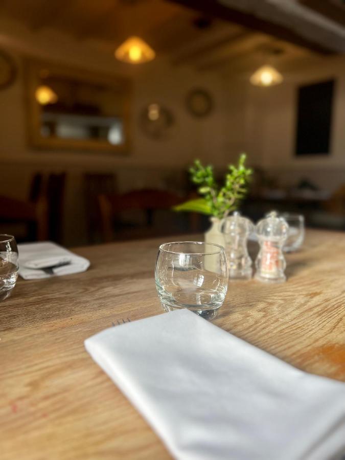 ホテル The Lion, Tredington シップストン・オン・ストゥール エクステリア 写真