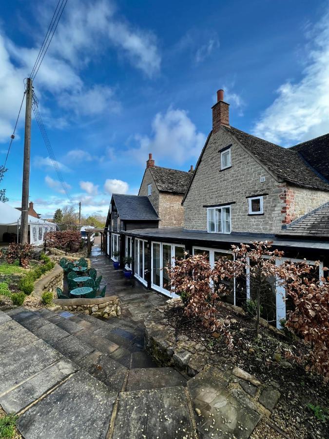 ホテル The Lion, Tredington シップストン・オン・ストゥール エクステリア 写真